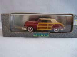 Chrysler Town &Country closed cabriolet darkred 1:43 - Image 2
