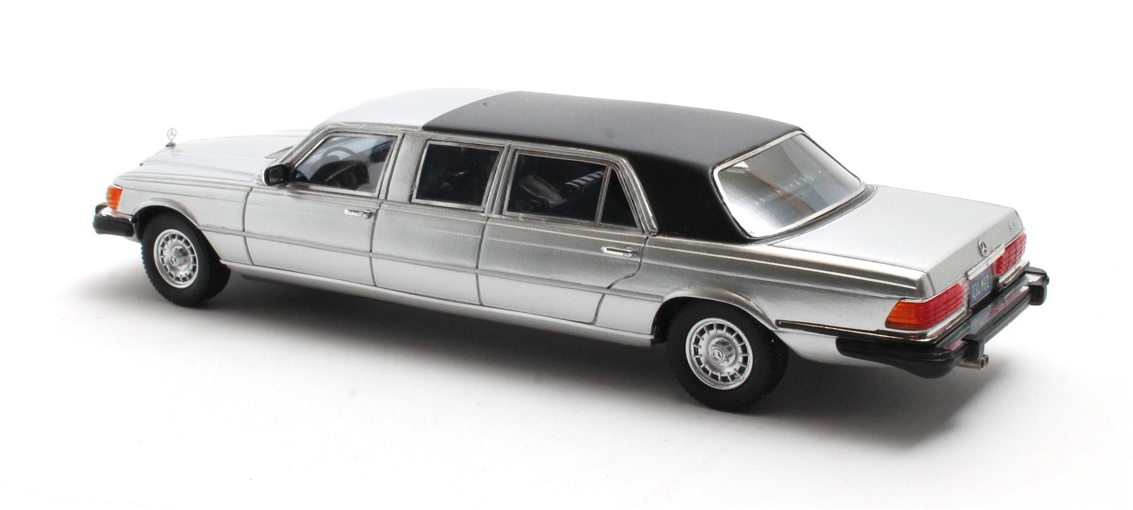Mercedes-Benz 450SEL Limousine 1973-1980 silver  1:43 - Image 2