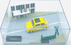 Alternative view of Fiat 500 L Taxi New York yellow  1:43