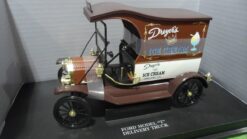 Alternative view of Ford Model T Delivery truck Dreyer's ice cream  1:18
