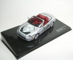 Alternative view of Maserati Spyder Cambiocorsa 2002 silver 'Einstein' 1:43