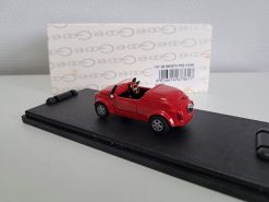 Alternative view of Fiat 500 Barchetta Peter Stevens red 1:43