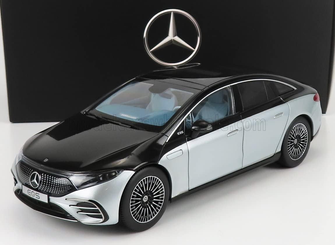 Mercedes-Benz EQS with working lights obsidian black / hightech silver 1:18