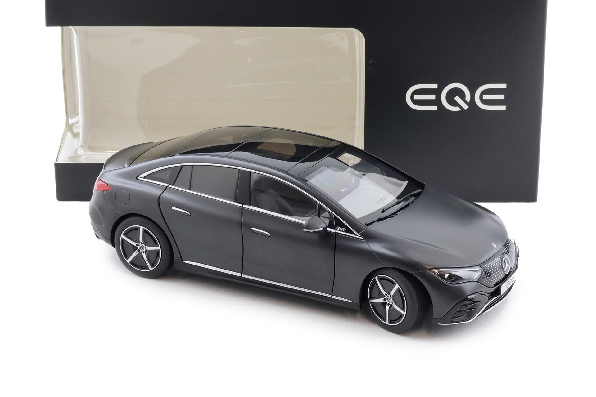 Mercedes-Benz EQE graphite grey magno 1:18 - Image 2