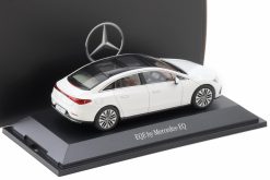 Alternative view of Mercedes-Benz EQE opalite white bright  1:43