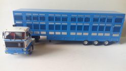Volvo F89 Live stock trailer 1970-1977 blue/white  1:43