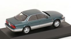 Alternative view of Toyota Windom 1991 green  1:43