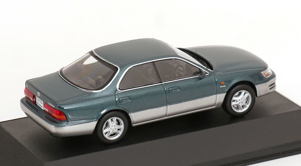 Toyota Windom 1991 green 1:43 - Image 2