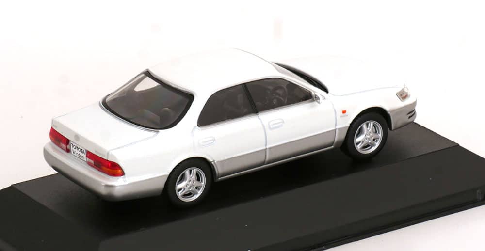 Toyota Windom 1991 white 1:43 - Image 2