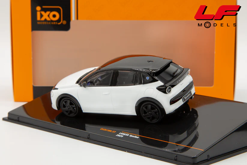 Lancia Ypsilon 2025 white with black roof 1:43 - Image 2