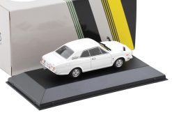 Alternative view of Honda 1300 coupe 9 1970 white 1:43
