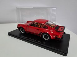 Alternative view of Porsche 911 Turbo S 1974 red 1:24
