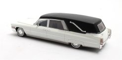 Alternative view of Cadillac Superior Crown Sovereign Landaulet 1970 black/white 1:43