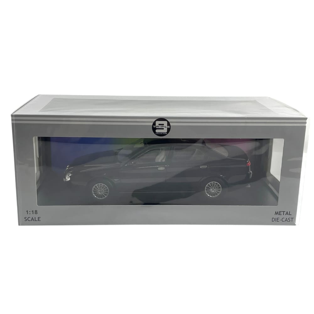Alfa Romeo 166 1999 Volcano black metallic 1:18 - Image 3