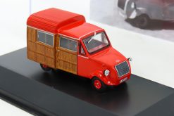 Alternative view of Autonacional Biscuter Furgoneta 200-L 1958 red/brown 1:43