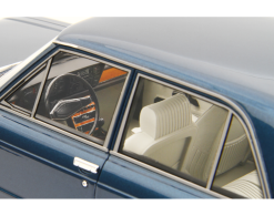 Fiat 130 Berlina 3200 1971 metallic blue 1:18 - Image 5