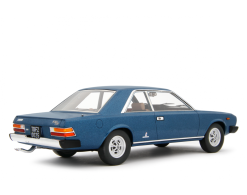 Alternative view of Fiat 130 coupe 1971 blu met. 1:18