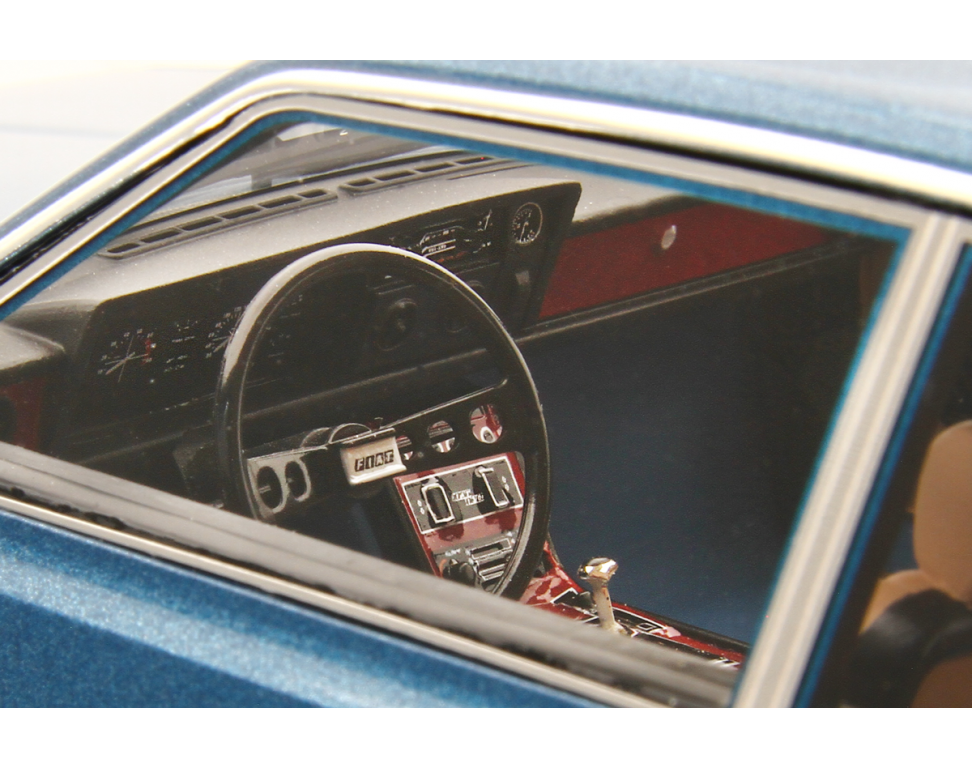 Fiat 130 coupe 1971 blu met. 1:18 - Image 5