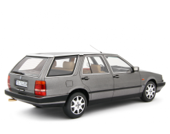 Alternative view of Lancia Thema Station Wagon 2.5 TD 1988-1992 grigio quartz met. 1:18